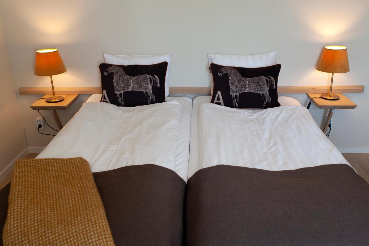 Hotell Magasin 1 Morbylanga Bagian luar foto